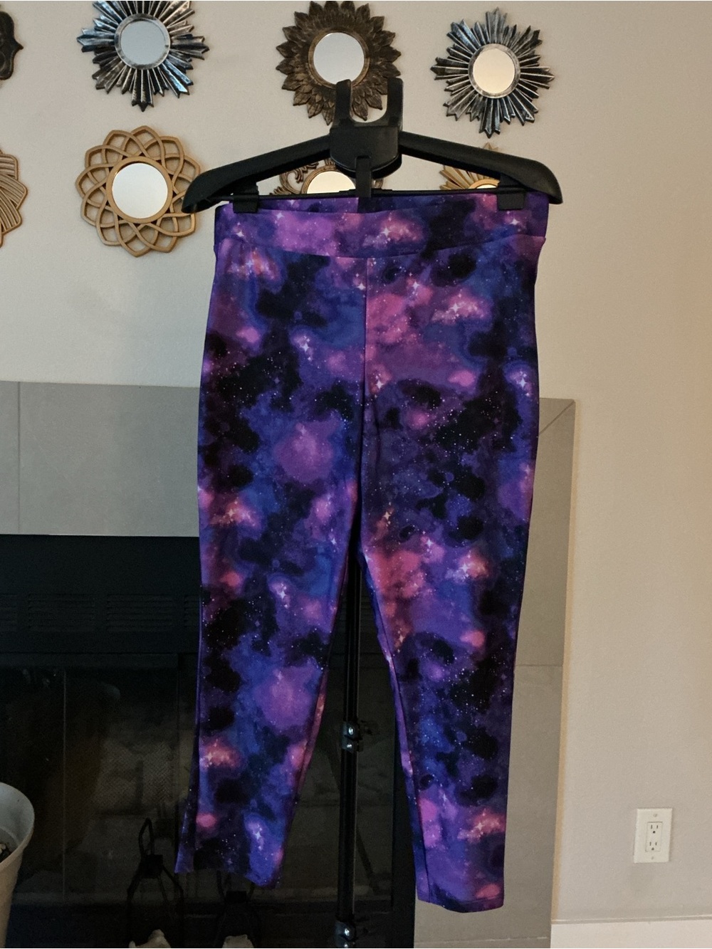 Women’s Purple Galaxy Print liquid Leggings- Torrid